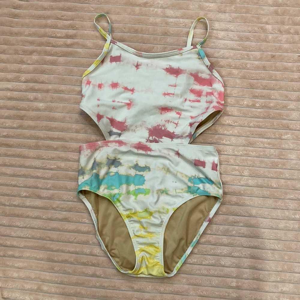 Girls old navy the die cut out swimsuit